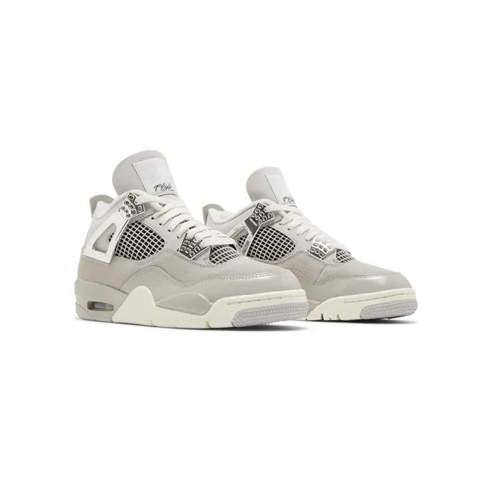 Air Jordan 4 Retro 'Frozen Moments'