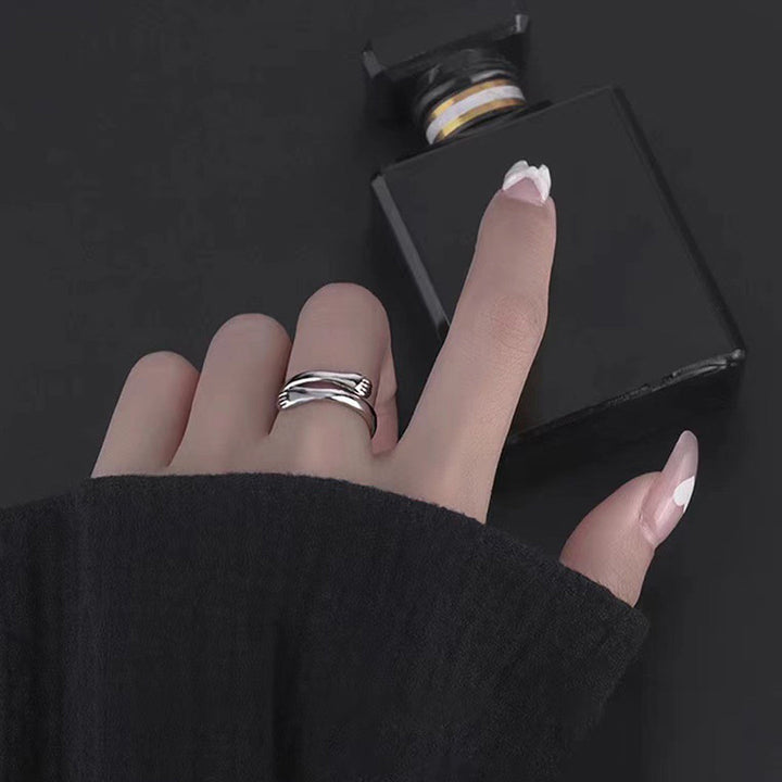 Hug ring silver