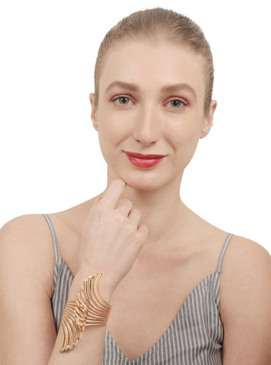 Vembley Shining Goldenen Crosed Carved Bracelet For Women and Girls