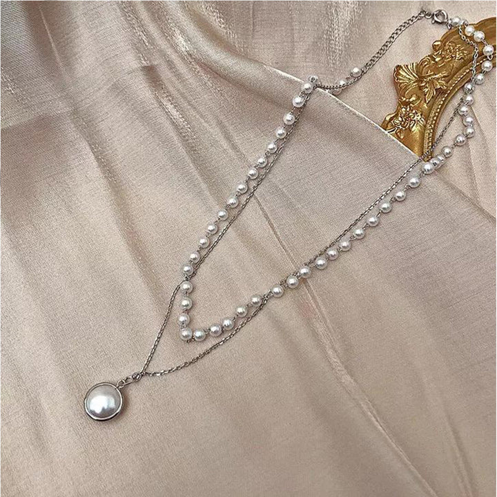 Necklace in silver