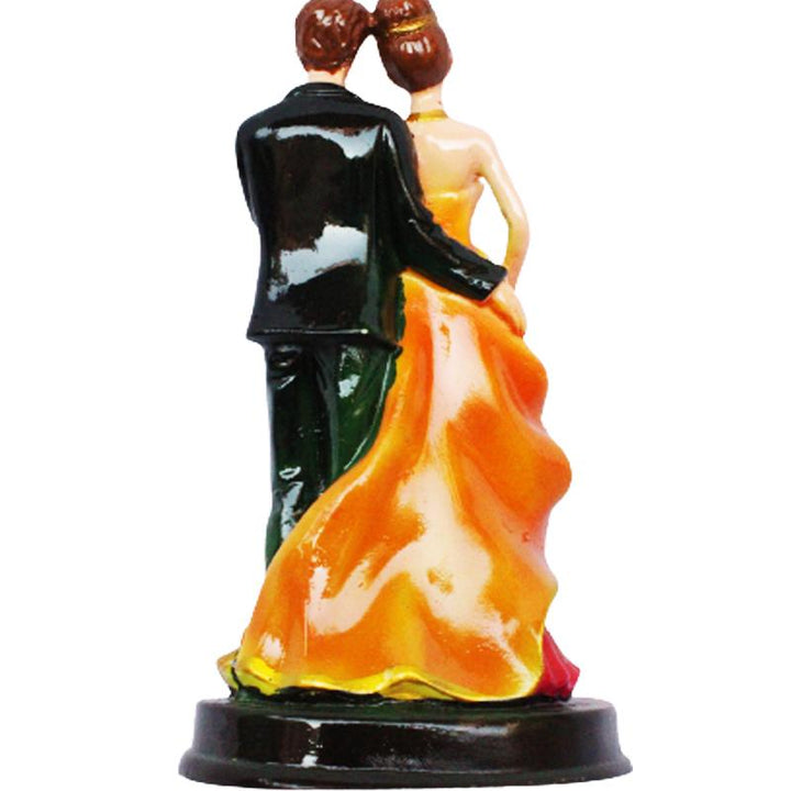 Handcrafted Loving Married Couple Statue Showpiece
