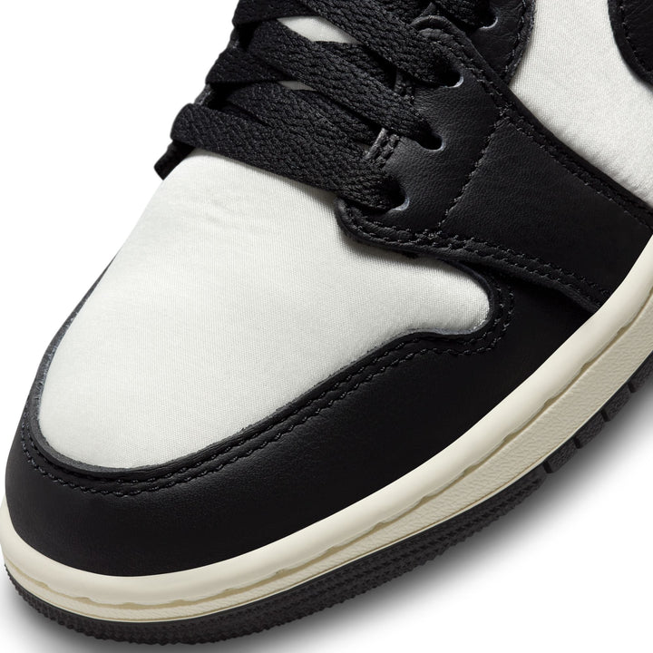 WMNS Air Jordan 1 Low SE 'Vintage Panda'