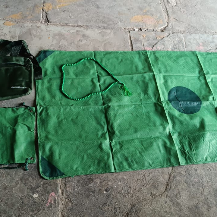 4 In 1 Shoulder Hajj Kit (4 Pcs Set)