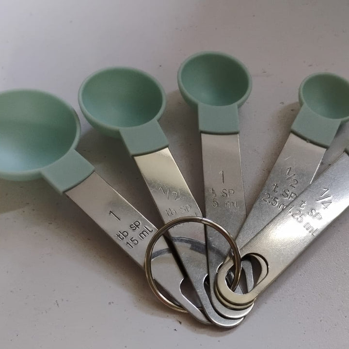 Stainless Steel And Plastics Measuring Spoon (Set Of 5 Pc)