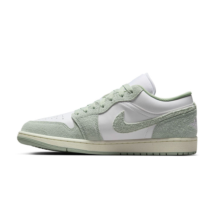 Jordan 1 Low 'Light Green'