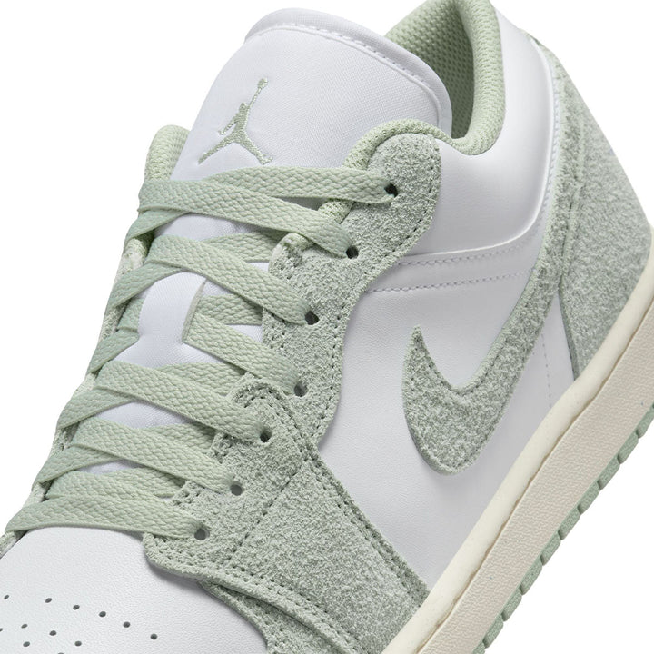 Jordan 1 Low 'Light Green'