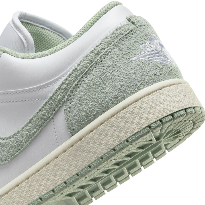 Jordan 1 Low 'Light Green'