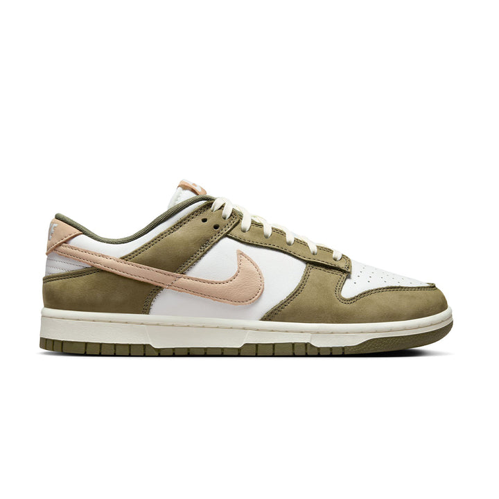 Dunk Low PRM 'Medium Olive'