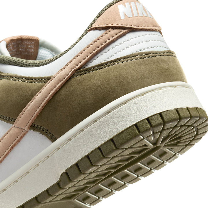 Dunk Low PRM 'Medium Olive'