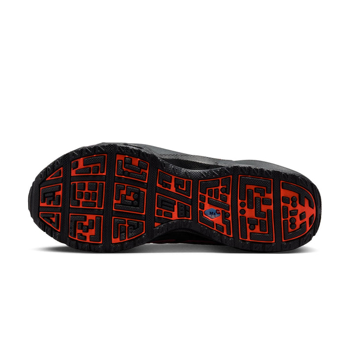 WMNS Air Max SNDR Gore-Tex ‘Hyper Crimson’