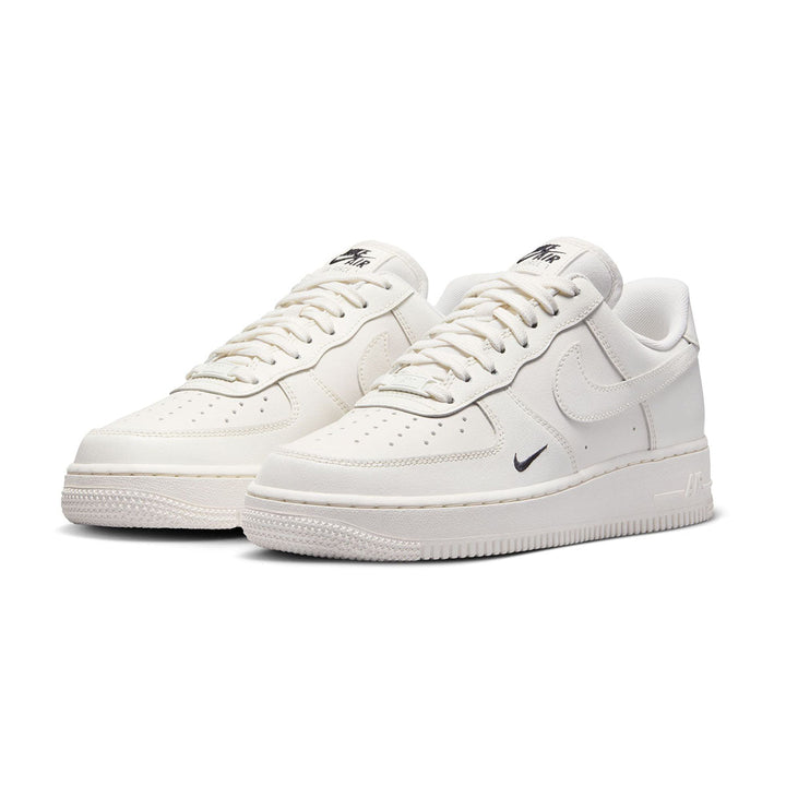 Wmns Air Force 1 '07 Essential 'Sail/Black'