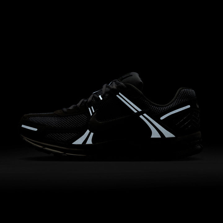 Zoom Vomero 5 'Dark Stucco'