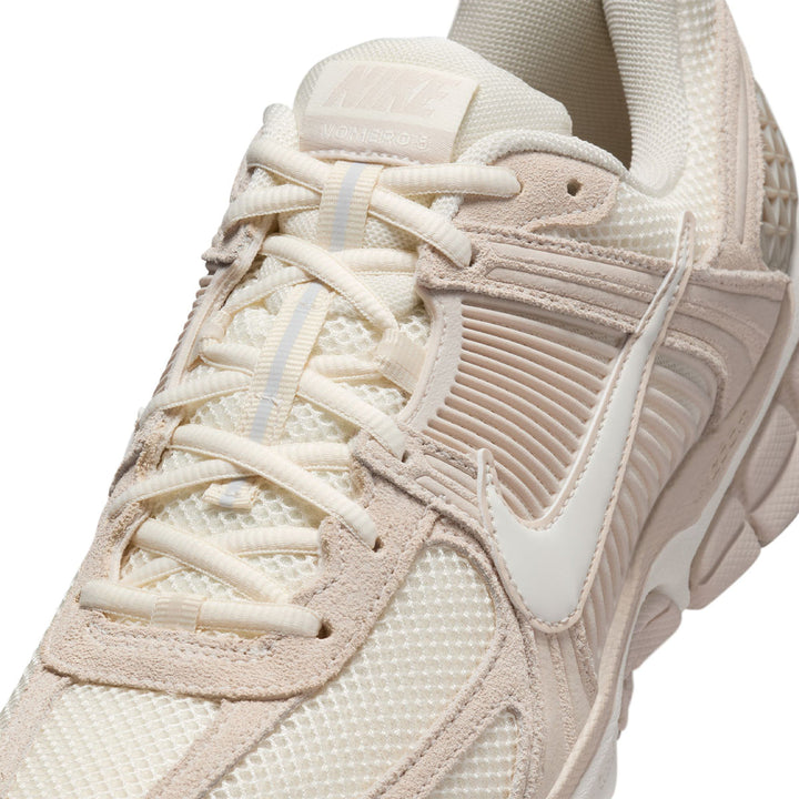 Zoom Vomero 5 'Light Orewod Brown'