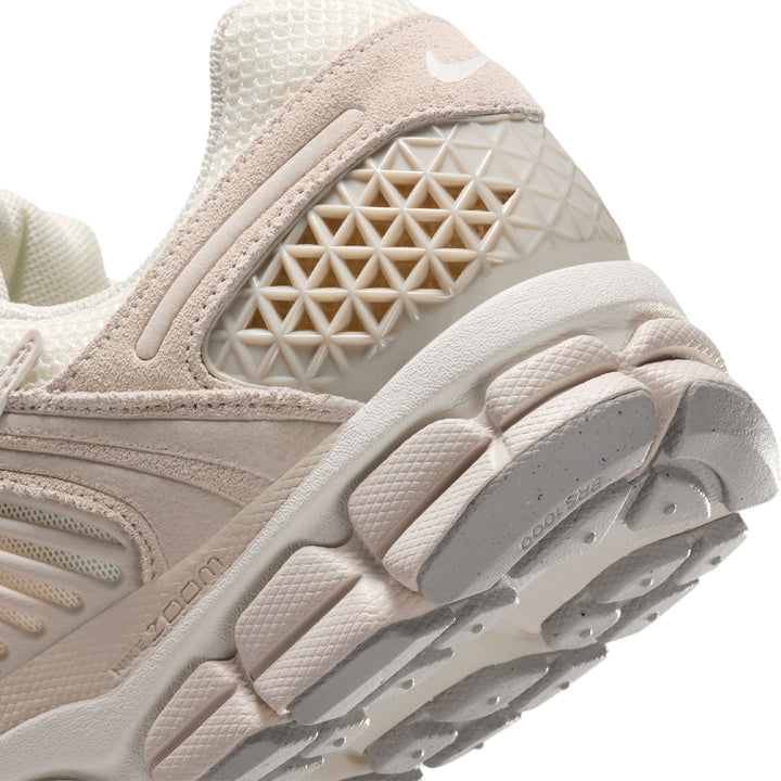 Zoom Vomero 5 'Light Orewod Brown'