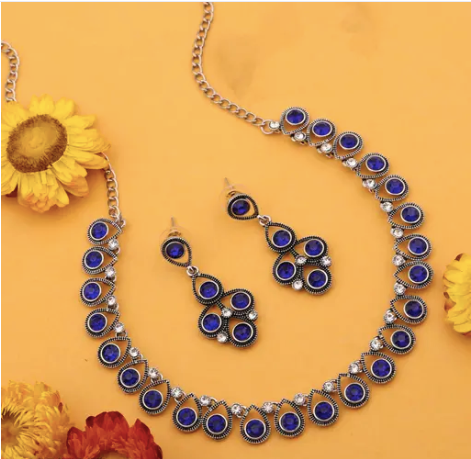 Silver Plated Necklace Set with  a Pair of Earrings