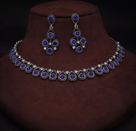 Silver Plated Necklace Set with  a Pair of Earrings