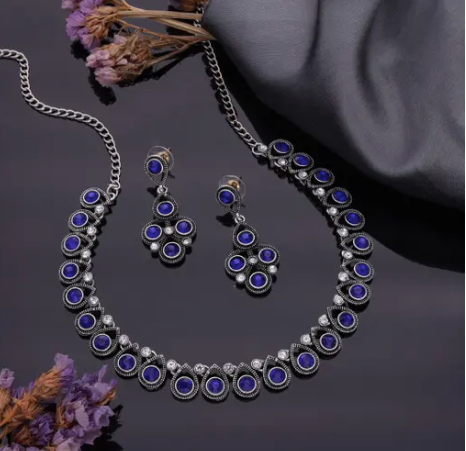 Silver Plated Necklace Set with  a Pair of Earrings